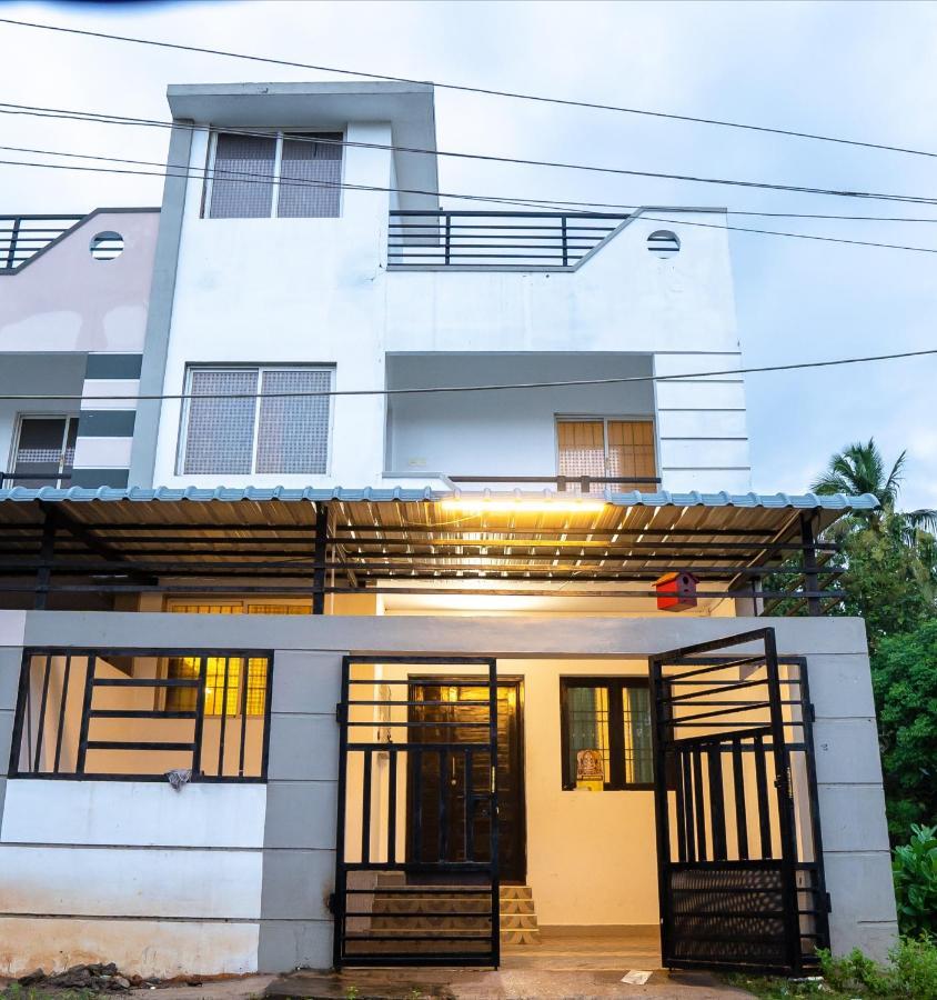 Fiji Villa Puducherry Eksteriør billede